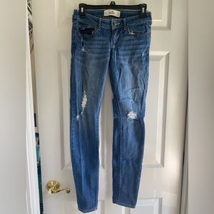 Hollister ripped jeans size 1 R